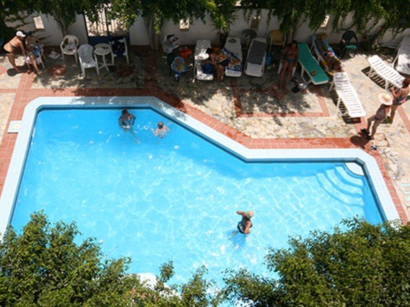 Hotel Iro Херсониссос Экстерьер фото